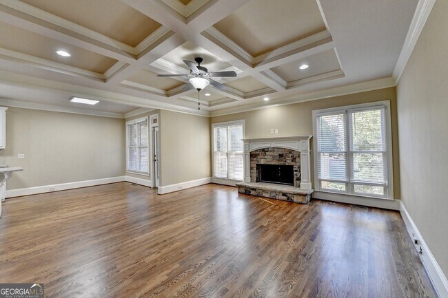 Building Photo - 11636 Parkside Ave