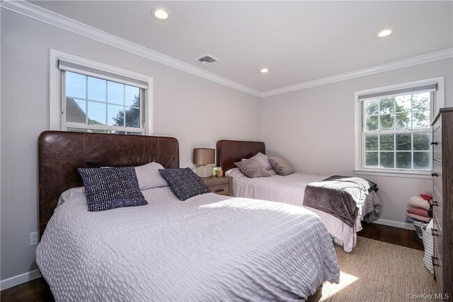 Building Photo - 393 Milton Rd