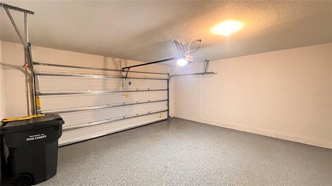 Building Photo - 702 Alta Vista Ct