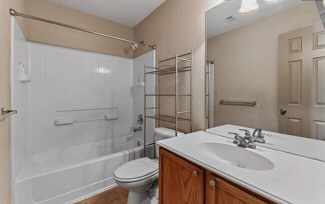 Building Photo - Great 3 Bdrm 2 Bath Home in Cross Roads Tx