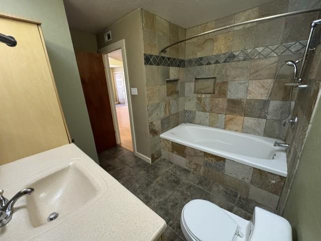 Building Photo - 2450 Wickersham Ln