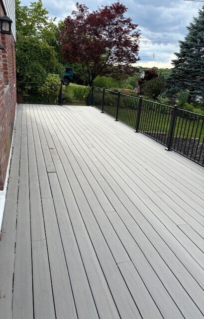 Building Photo - 681 Overland Ave