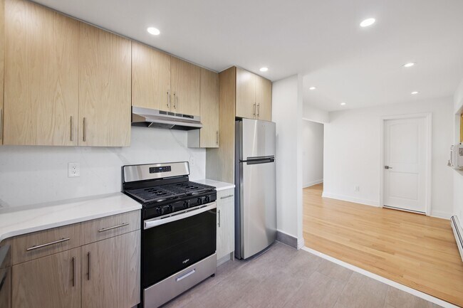 Building Photo - 307 9th St