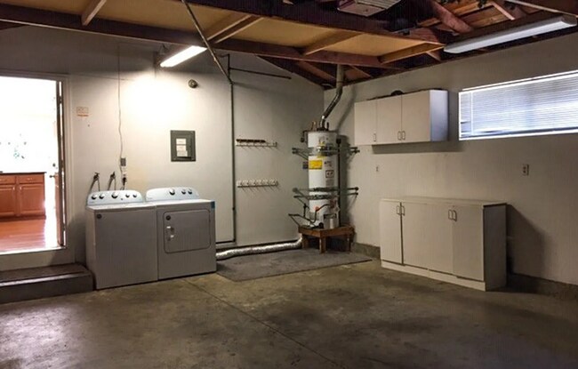 Building Photo - DELIGHTFUL 3 Bed/2 Bath Home in Fremont - ...