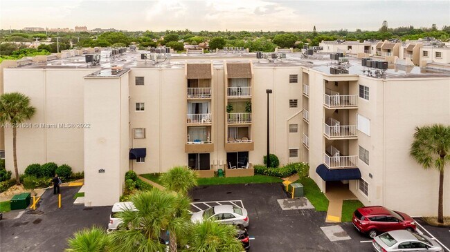 Building Photo - 7775 SW 86th St