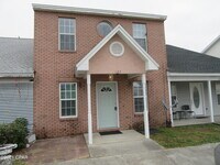 Building Photo - 127 Parker Village Cir