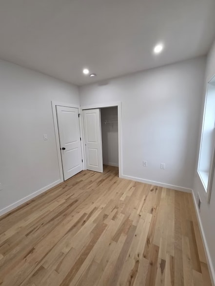 Building Photo - 15 Voorhees St