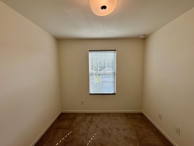 Building Photo - 3BR/2BA Townhouse in Mallard Creek