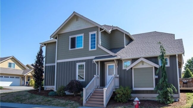 Building Photo - 713 Verbena