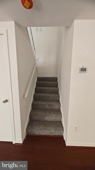 Building Photo - 9813 Hellingly Pl