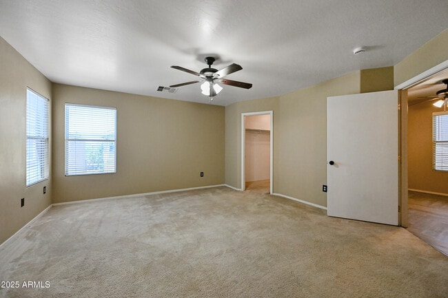 Building Photo - 4230 W Carter Rd
