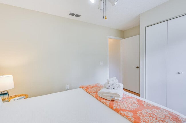 Building Photo - 10444 Copperwood Dr