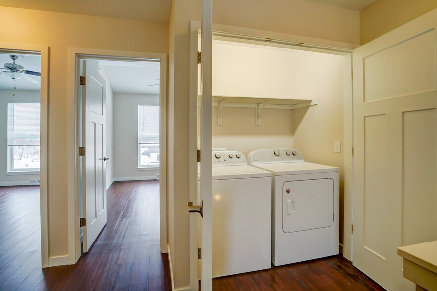 Building Photo - 4362 Eagle Ridge Ln