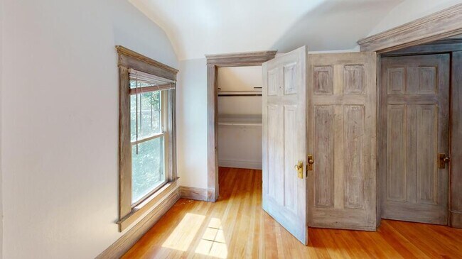 Building Photo - 1132 Michigan-1132MICH