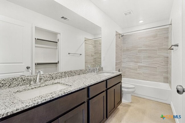 Building Photo - 1226 Lehmann Dr