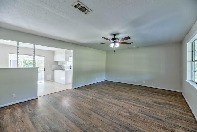 Building Photo - 2778 FM3277