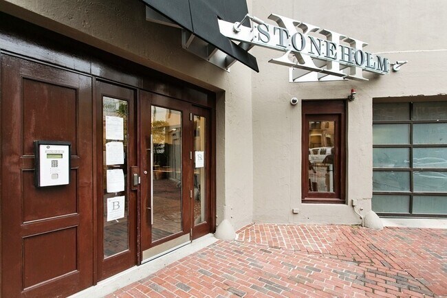 Building Photo - 12 Stoneholm St