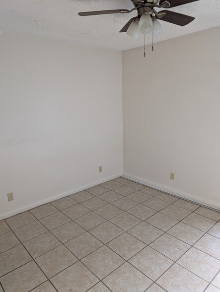 Bedroom - 447 NW Lake City Ave