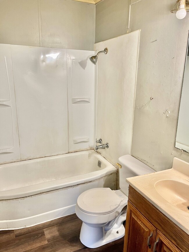Building Photo - 3039 Conrad Dr