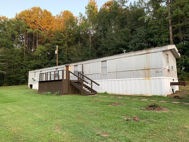 Primary Photo - 3/2 Mobile Home in Wetumpka
