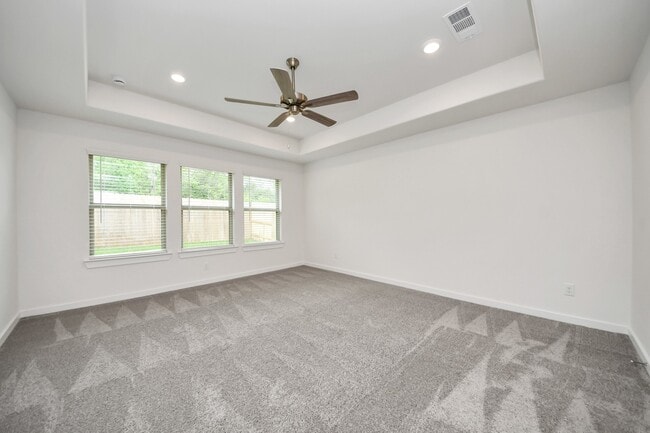 Building Photo - 31815 Autumn Spur Ln