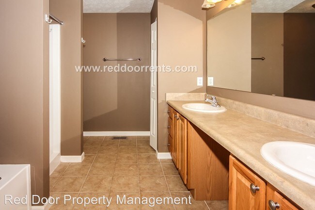 Building Photo - 2 br, 2 bath House - 6581 Reserve Drive
