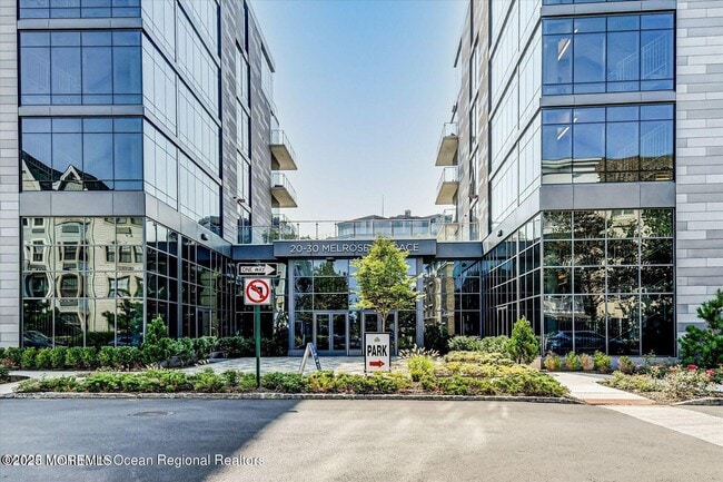 Building Photo - 30 Melrose Terrace