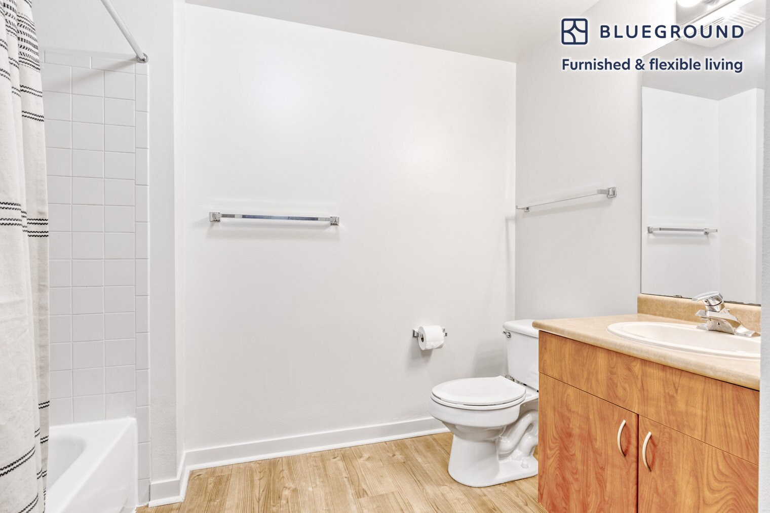 Building Photo - 11000 NE 10th St