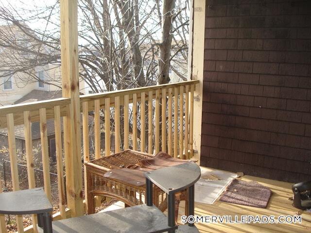 Building Photo - 14 Curtis Ave