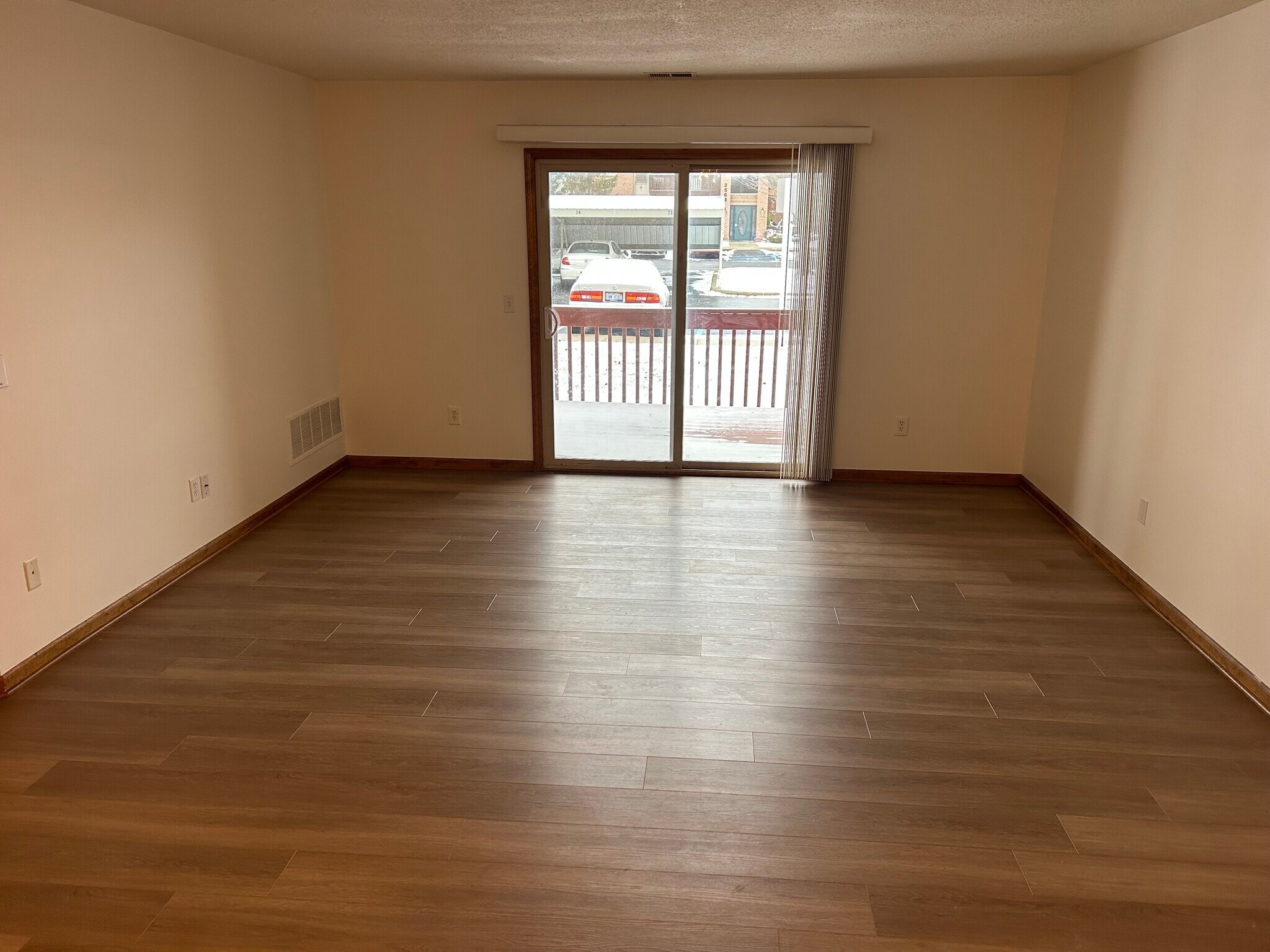 Building Photo - 2504 Eagles Circle