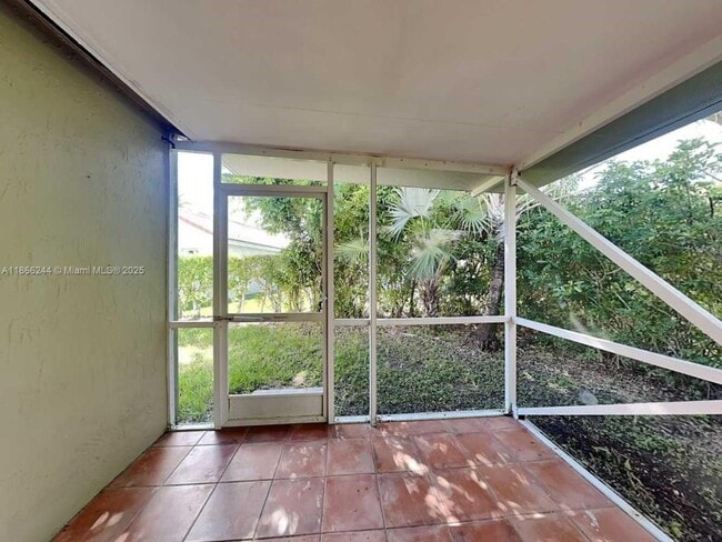 Building Photo - 1532 Salerno Cir