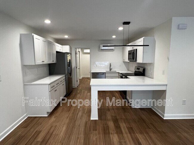 Building Photo - 1309 Hudson Ave