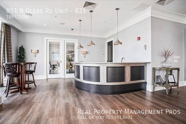 Building Photo - 851 N Glebe Rd