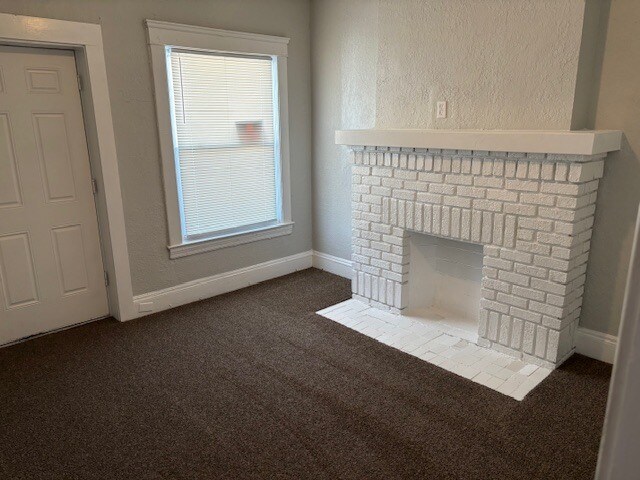 Building Photo - 603 E 109th St