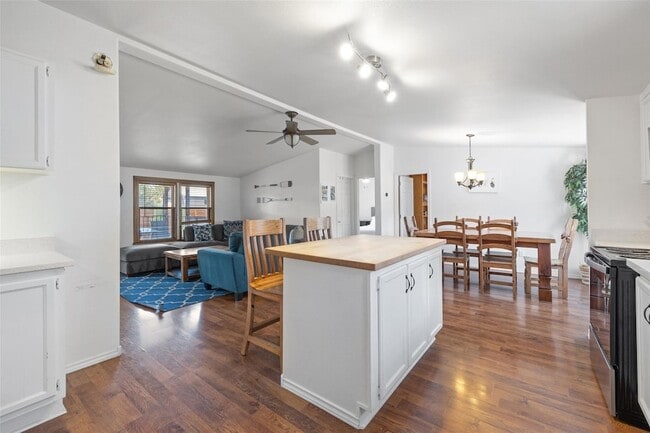 Building Photo - 5519 Hiline Rd