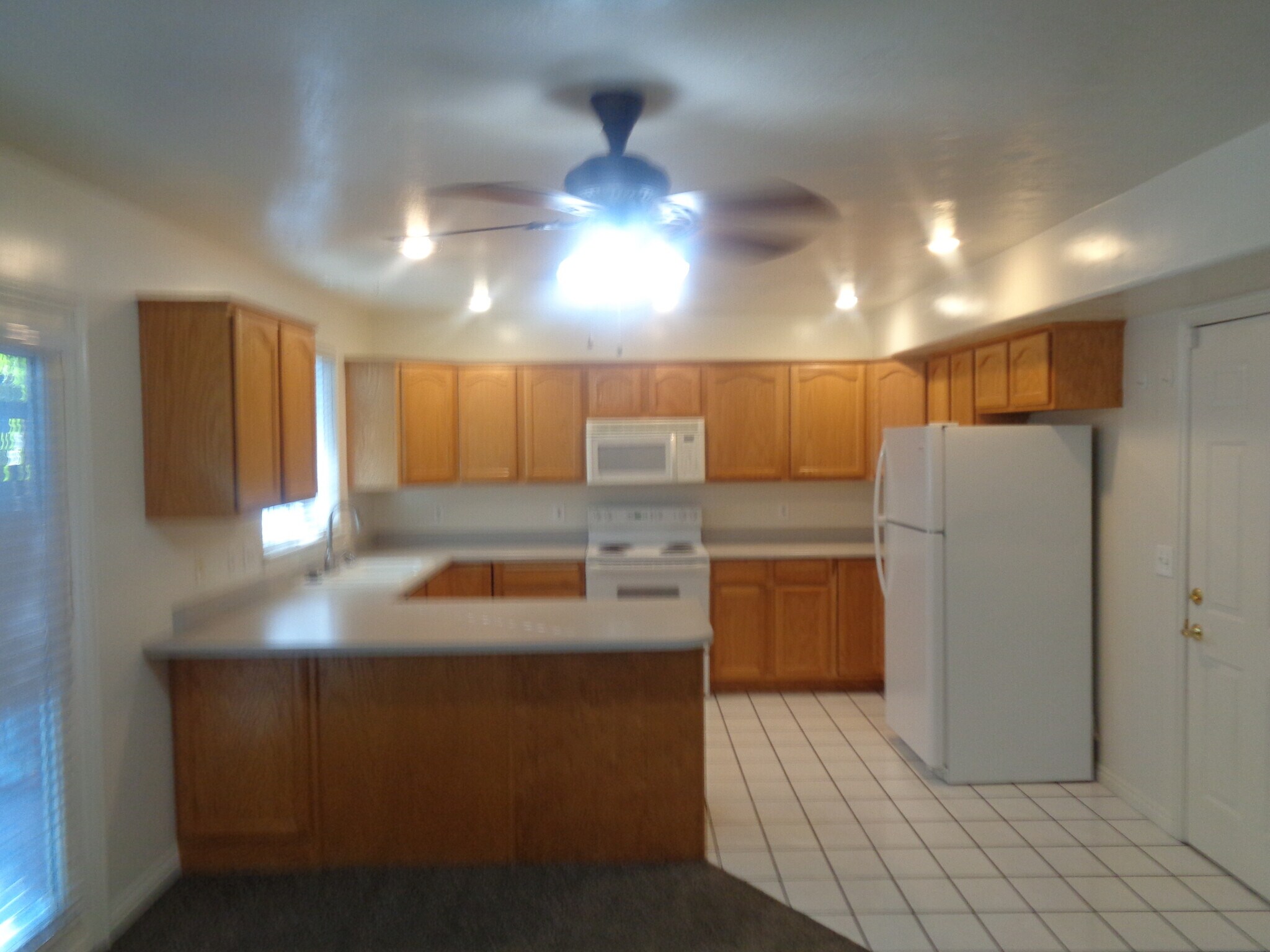 Building Photo - 3215 S 945 E
