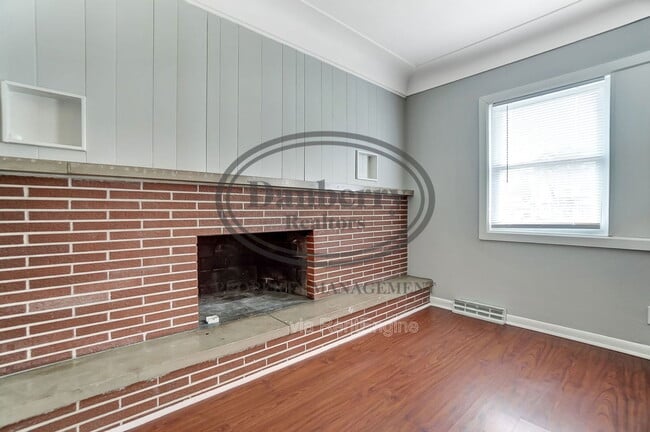 Building Photo - 1115 Secor Rd