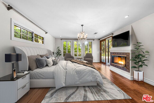 Building Photo - 15401 Brownwood Pl