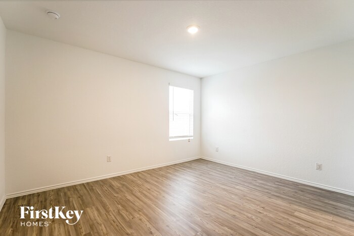 Building Photo - 14810 Dillard Ml