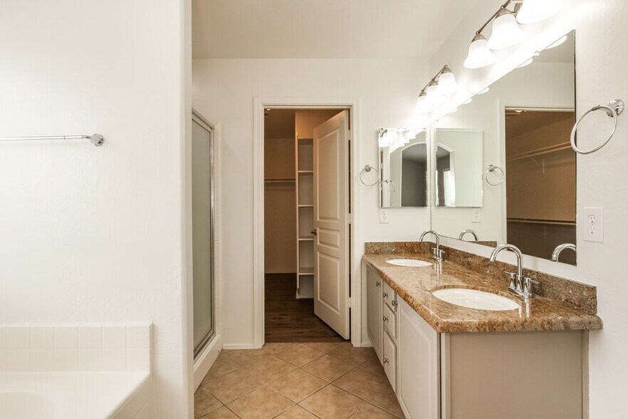 Building Photo - 24236 W Lasso Ln