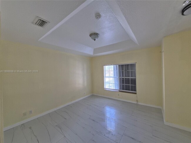 Building Photo - 1209 NW 27th Ave