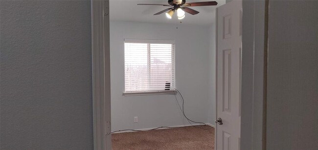 Building Photo - 309 Riverine Way
