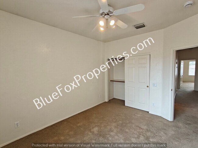 Building Photo - 7600 W Summer Sky Dr