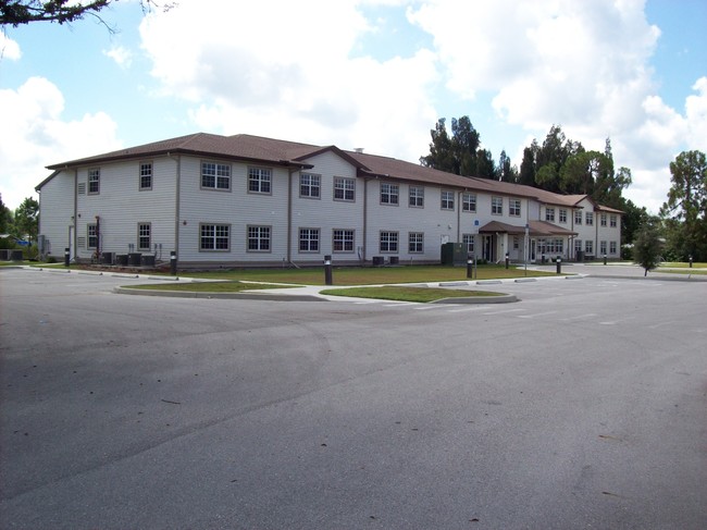 Primary Photo - Bromelia Place