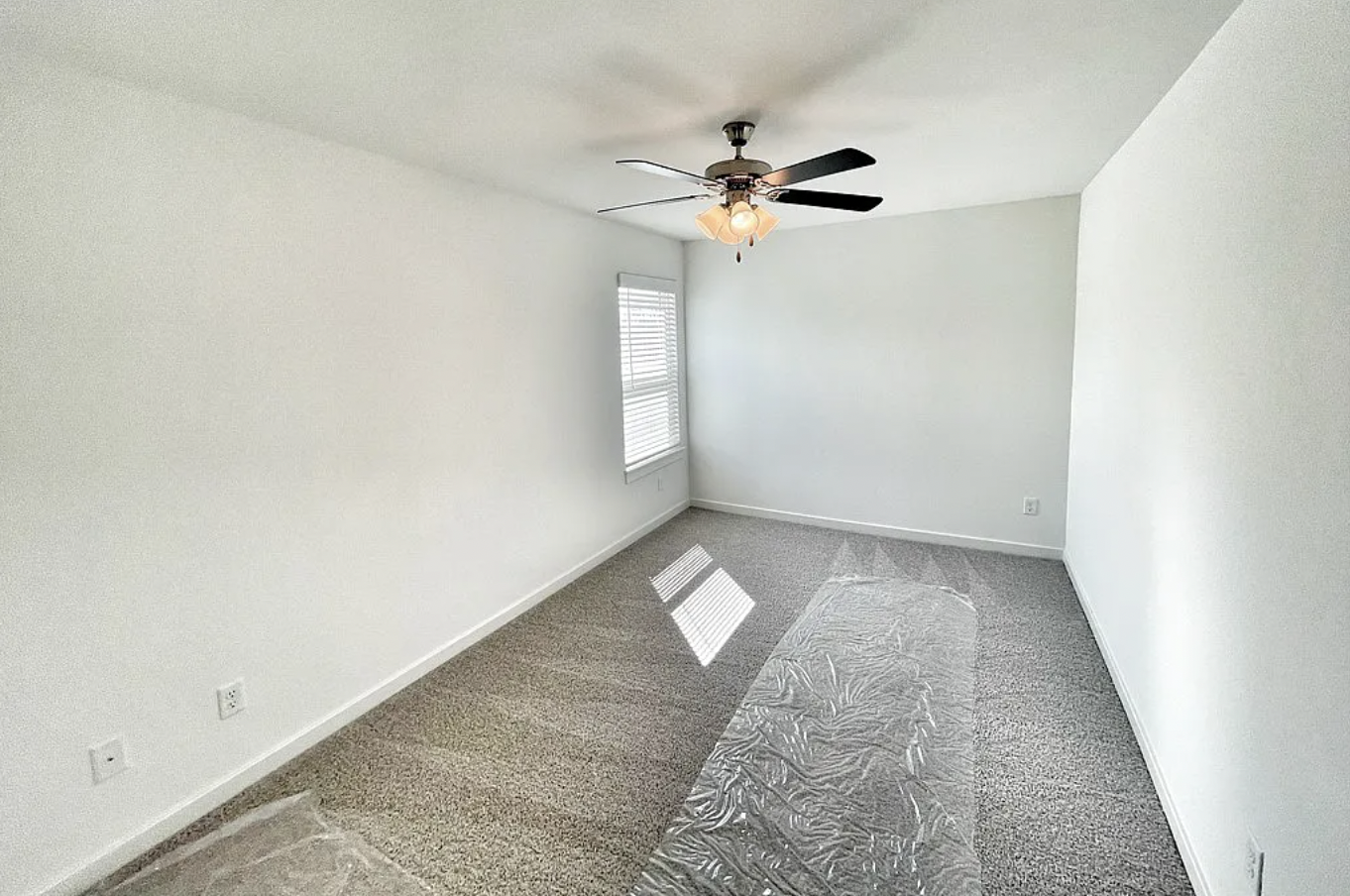 Building Photo - 5992 W Holdcroft Dr