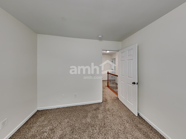 Building Photo - 222 Hiawassee Dr