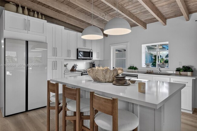 Building Photo - 3138 SW 15th St