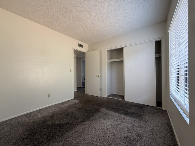 Building Photo - "Charming 4-Bedroom Haven with 2 Baths in ...