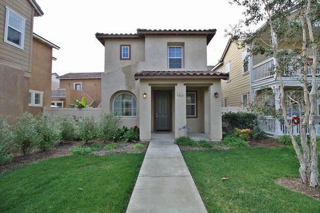 Primary Photo - Oxnard | 3 bed + 2.5 bath single-family ho...