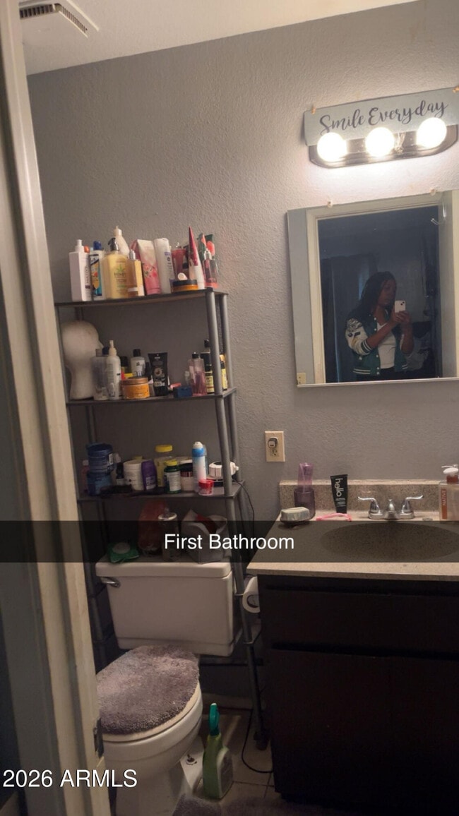 Building Photo - 9001 W Elm St